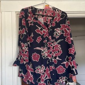 NWT Express floral blouse size Large